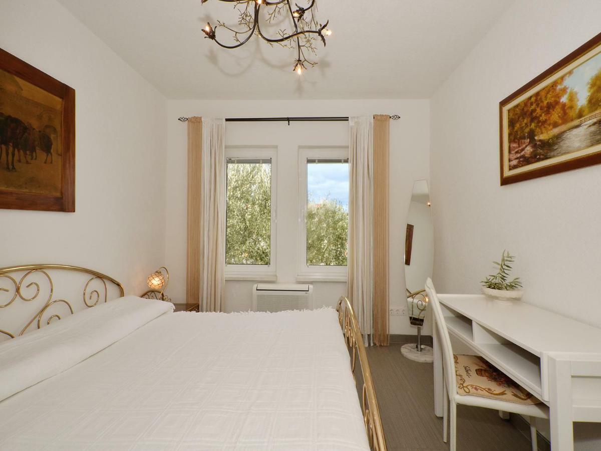 Dondras Residence Trogir Exterior photo