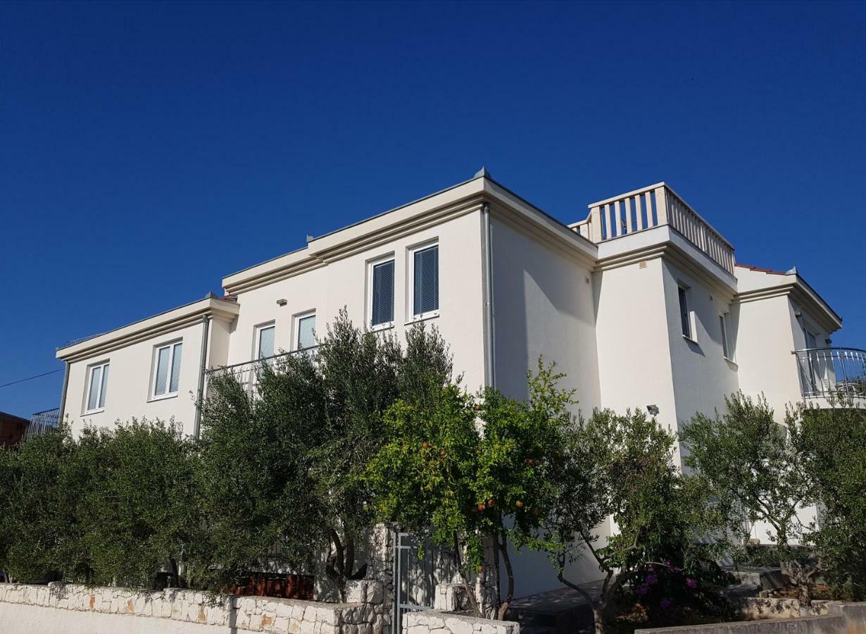 Dondras Residence Trogir Exterior photo